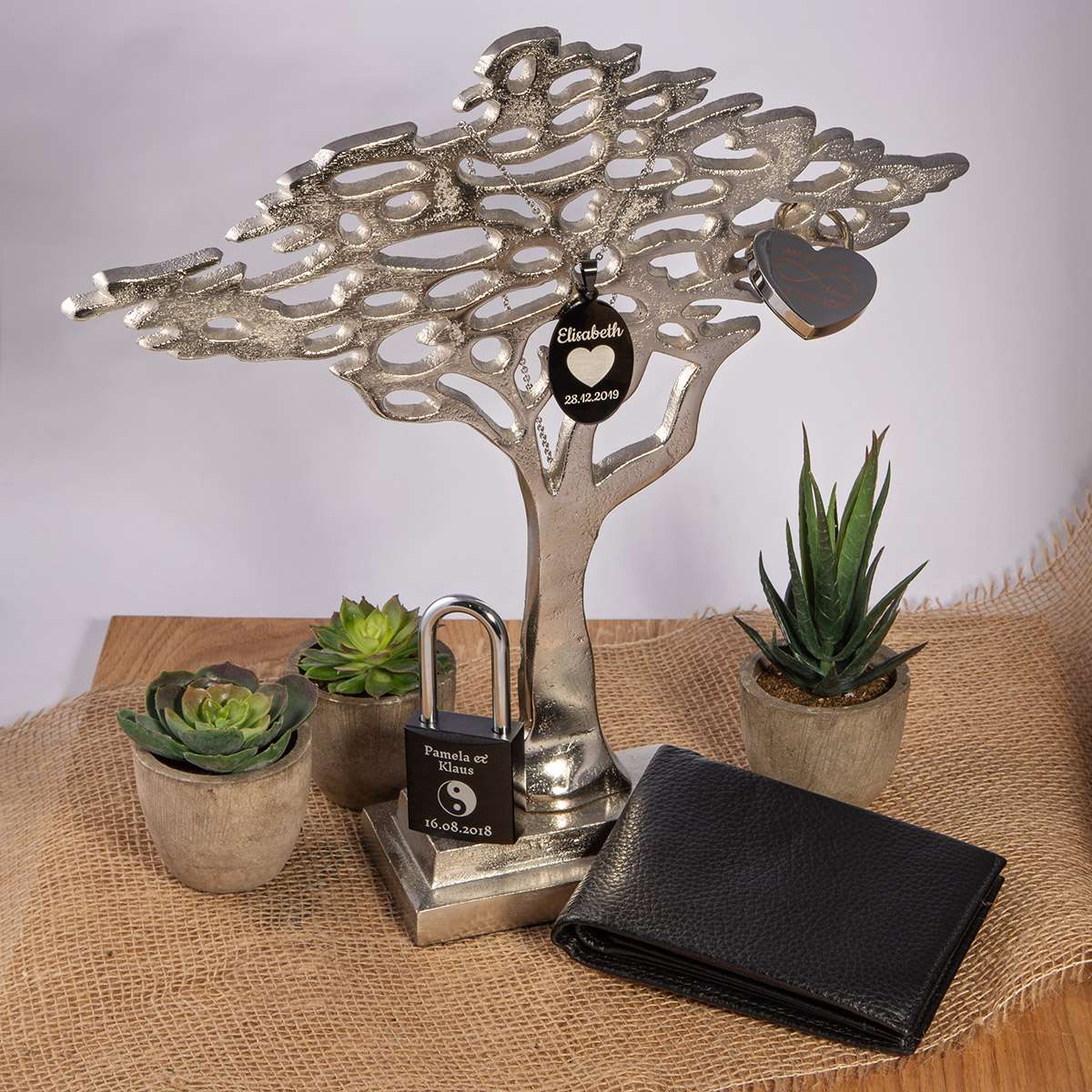 Großer Deko-Baum aus Metall - Elegante Dekoration für deine Wohnung