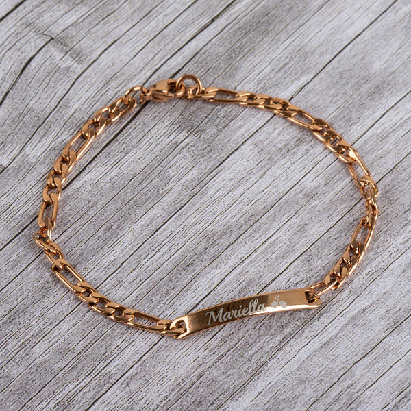 Armband mit Gravur und Figarokette in roségold (21 cm)