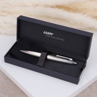 LAMY Kugelschreiber mit Gravur – 2000 Metal Silber
