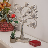 Großer Deko-Baum aus Metall mit großen Herzen