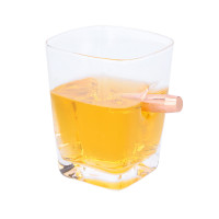 Whiskyglas mit Kugel „Last Man Standing“